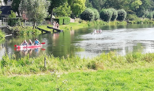 Kanovaarders op de Kromme Rijn