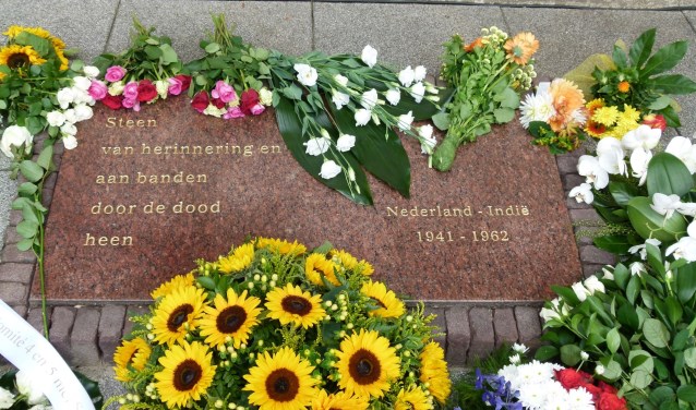 De jaarlijkse herdenking bij het verzetsmonument.