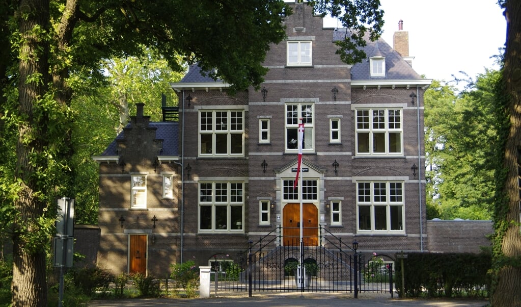 De voorgevel van het hoofdhuis van Buitenplaats Broekbergen.