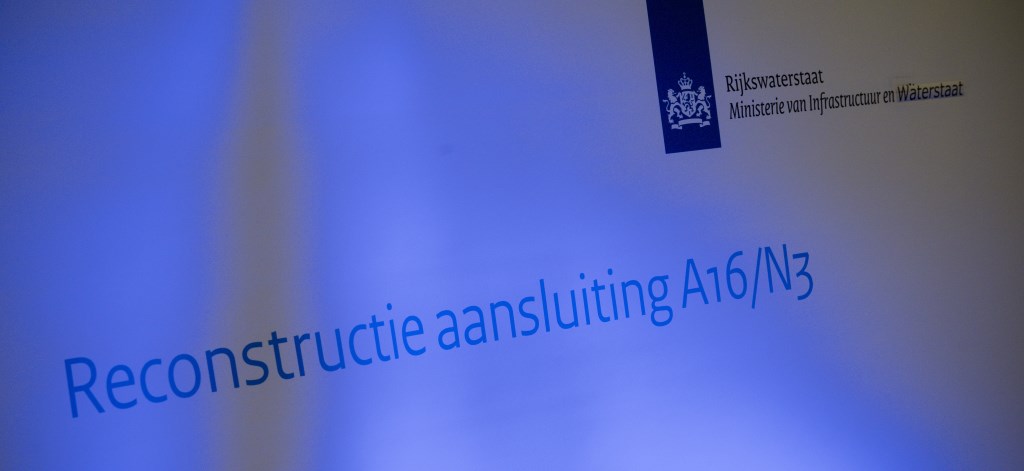Van Nieuwenhuizen start aansluiting tussen A16 en N3