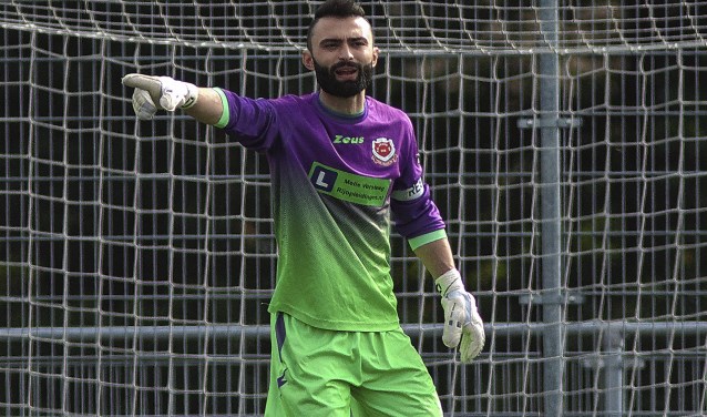 Özkan Yilmaz ontmoet oud FC Jeugd trainer in openingsduel.