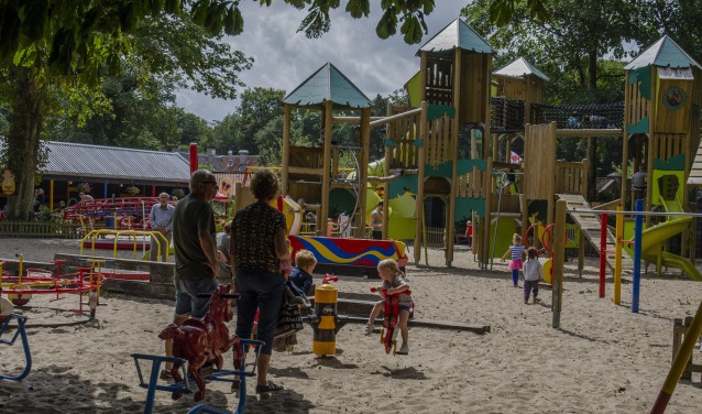 Een bezoekje aan de speeltuin blijft leuk voor jong en oud