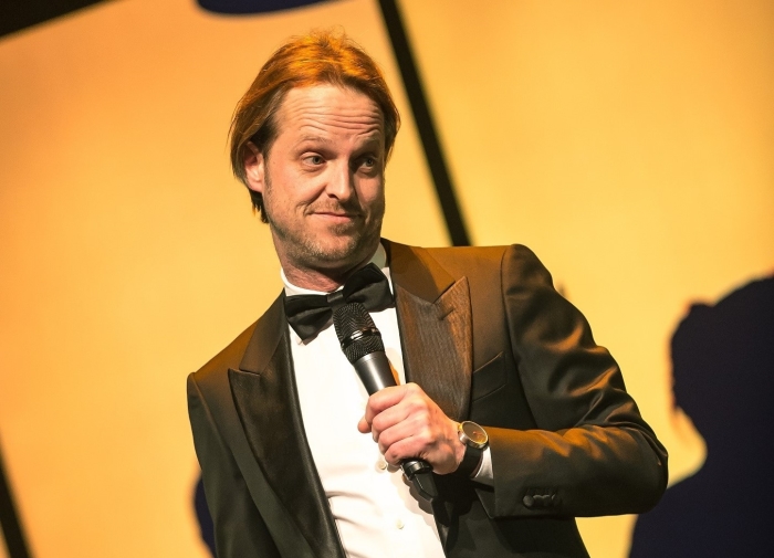 Comedian Bas Birker, headliner van de avond