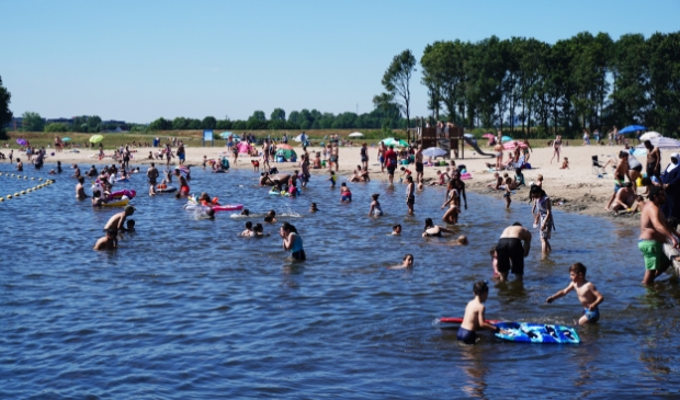 <p>De Ouderkerkerplas is geliefd als recreatiegebied.</p>