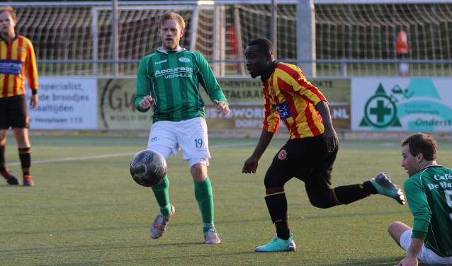 De strijd om het kampioenschap begon woensdagavond. Sporting Martinus (zaterdag) verloor toen met 2-5 van Roda'23 (zaterdag).