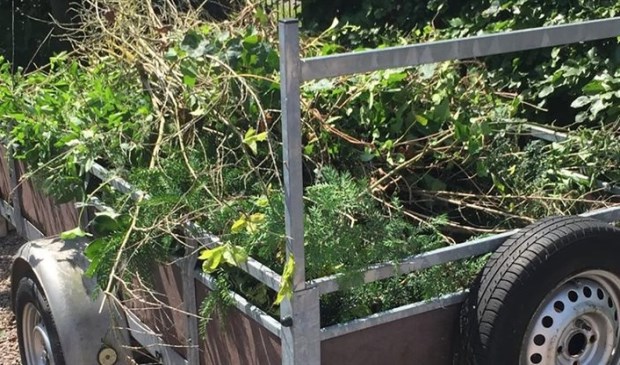 Tuinafval hoort niet in de natuur