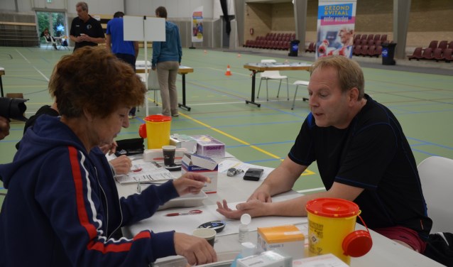Wethouder Willem Joustra laat meten hoe fit hij is