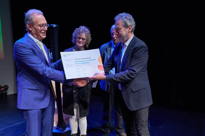 Overhadinging certificaat van Bijschrijving inventaris door Leo Adriaanse, dir. Kenniscentrum Immaterieel Erfgoed