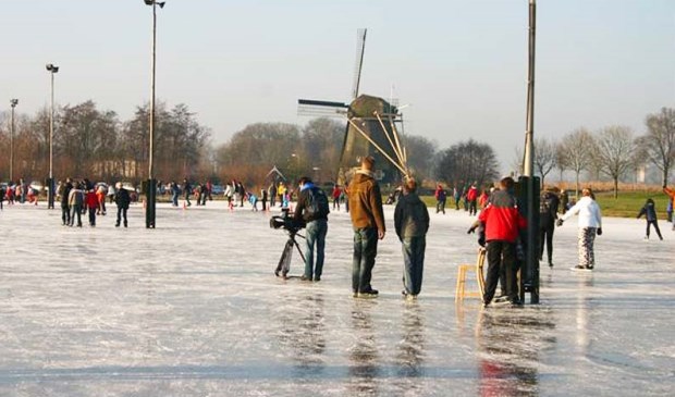 IJsbaan de Amstelbocht.
