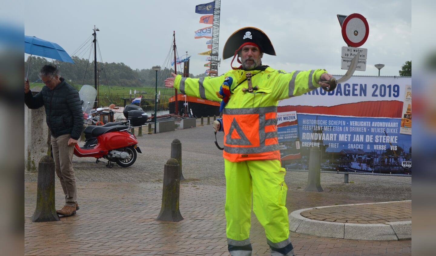 Ook nu moet het verkeer geregeld worden