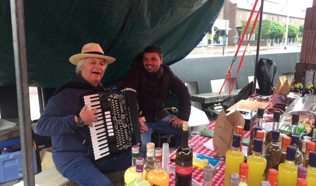 Het 'ciao bella' van deze meneer met accordeon maakte de dag een beetje zonniger.