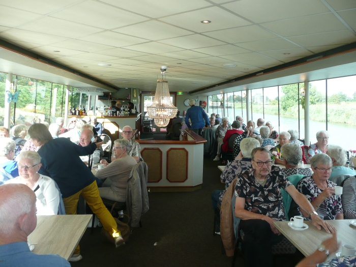 De leden van de SVHG op de boot