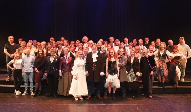 Musicavereniging OVA bij opvoering van Jeckyll & Hyde in Schuwburg Amstelveen.