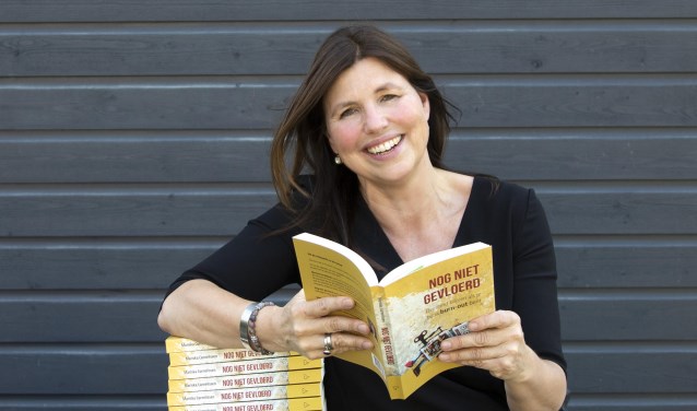 Mariska Cornelissen met haar nieuwe boek.