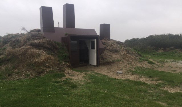 Een van de tiny houses op Basecamp. Deze gaat helemaal op in de natuur.