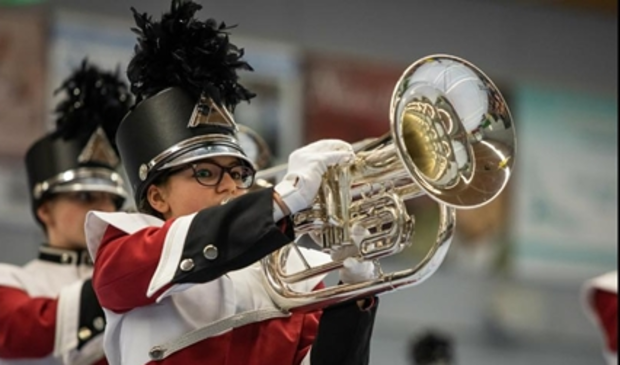 Jeugdshowband Irene Ede in actie.