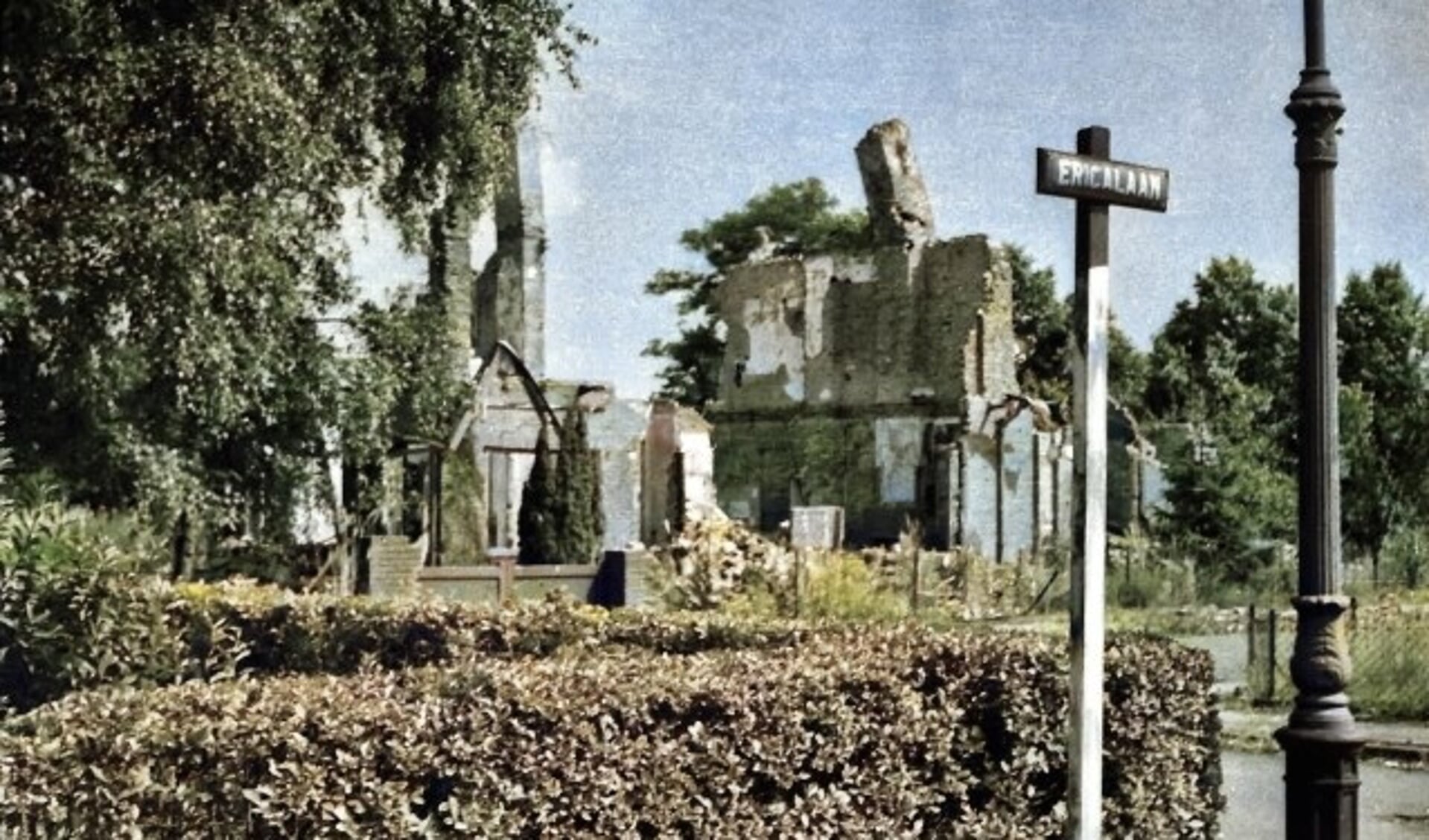 De huizen aan het Ericaplein na het bombardement op 17 september 1944.