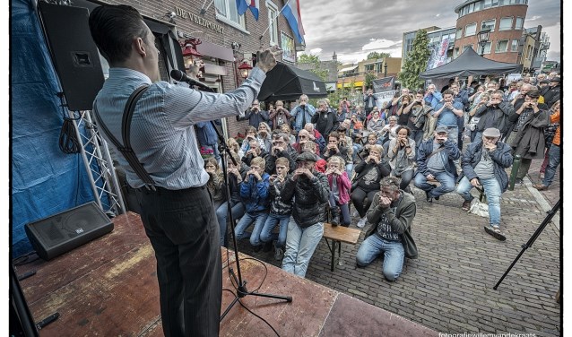 Het Bluespodium met Benjamin Streuper als docent
