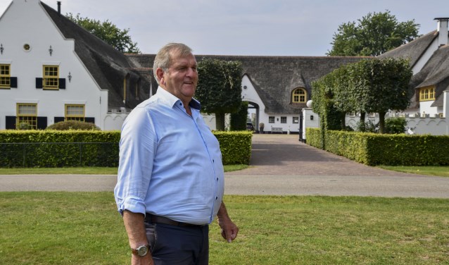 Jan Smeeing anno 2019 voor De Witte Hoeve. Samen met zijn ex-vrouw Corry van der Wardt runt hij de 50-jarige bouw- en onroerend goed onderneming.
