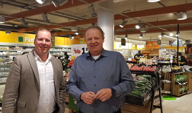 Peter de Wit en zijn opvolger Mark Mudde (links).