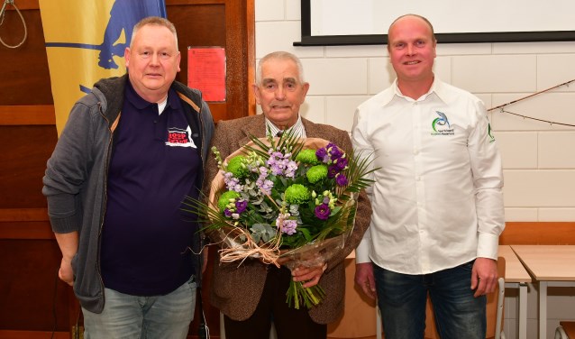 Arie Bos heeft de Zilveren Speld ontvangen.