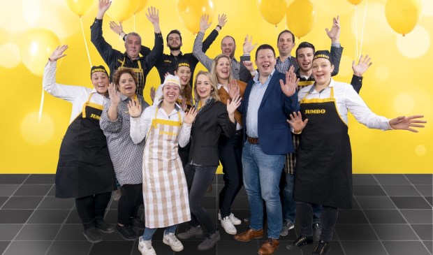 Ondernemers Patrick en Patricia van Veldhuizen en hun team tijdens de 7 Zekerheden training van de Jumbo Academy op het hoofdkantoor van Jumbo Supermarkten in Veghel.