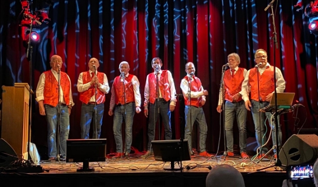 De Tinten op het beroemde podium in Paradiso