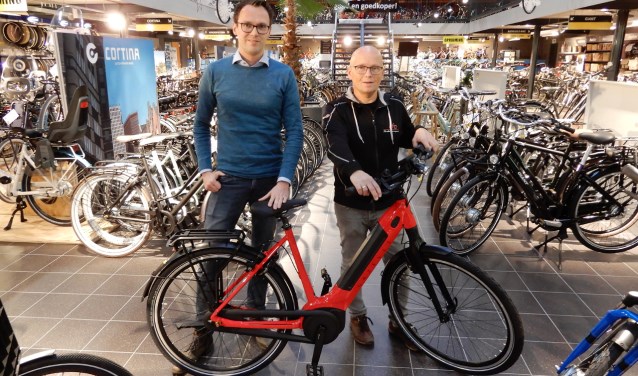 Bas van Daalen en Wim Veenendaal van Veda Bikes in Ede.