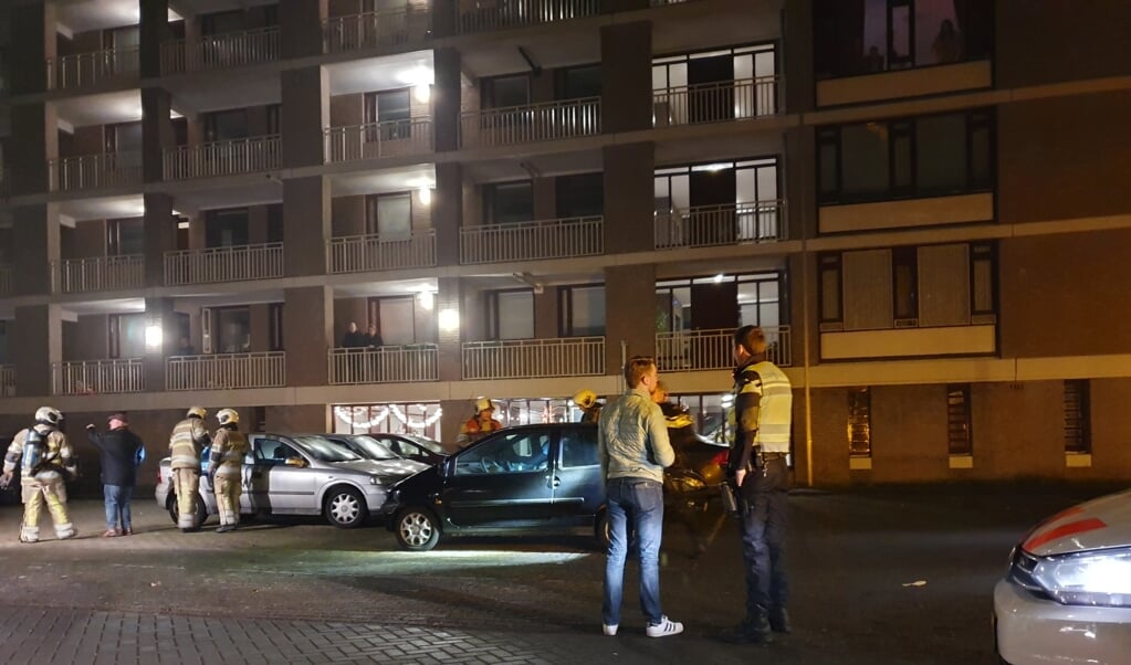 In de Wagnerstraat hebben onbekenden omstreeks 21.30 uur dinsdagavond meerdere auto's vernield. 