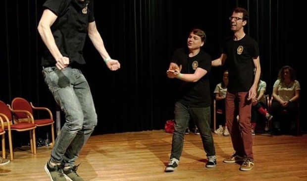 Vanaf 22 januari start in de Piekschool de nieuwe cursus theatersport van Liever Veul Bloemen.