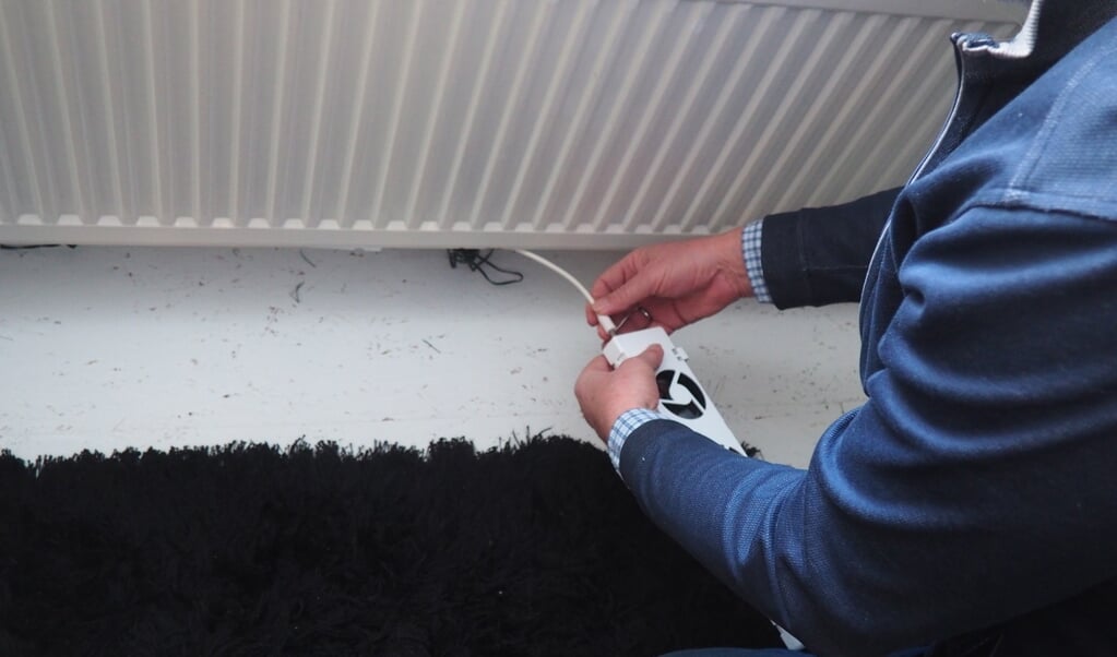 Speedcomfort maakt kleine ventilatoren die onder een radiator worden bevestigd. 