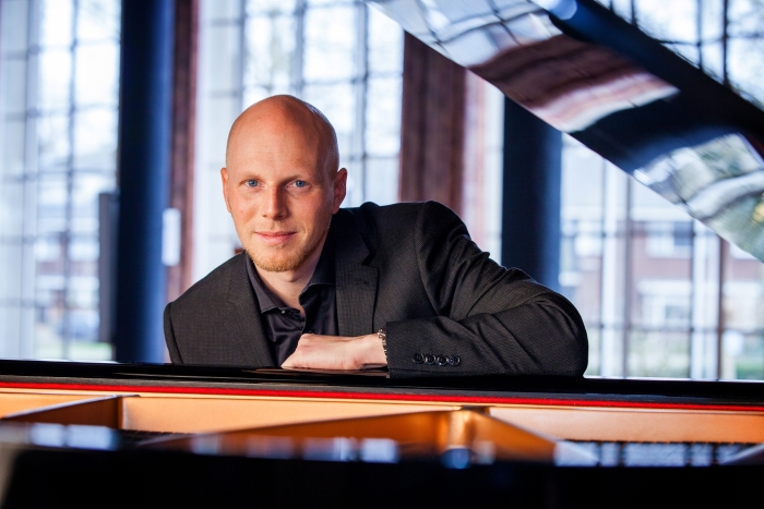 Daniel Roos