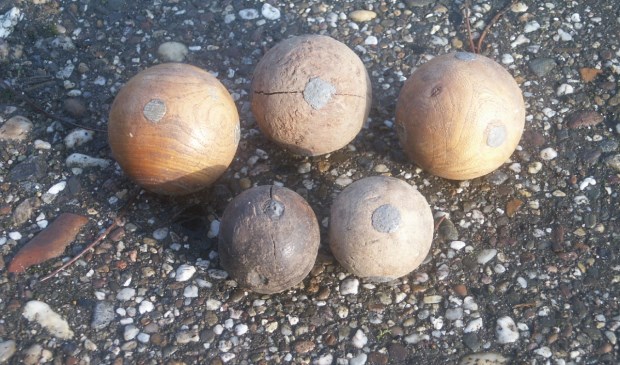 Klootschietballen.