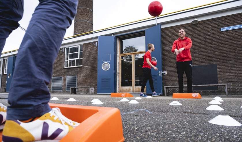 Niet alleen kinderen horen te spelen; ook ouderen vindt Sportivate.
