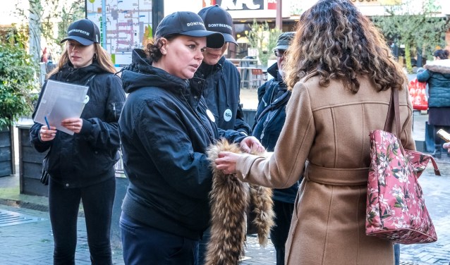 Ludieke actie HoofddorpBont voor Dieren