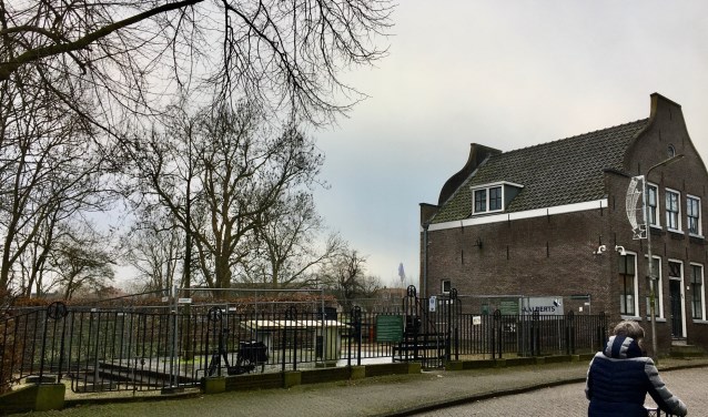 Het Coronelpaviljoen komt links naast het Vegahuis. De werkzaamheden zijn gestart.