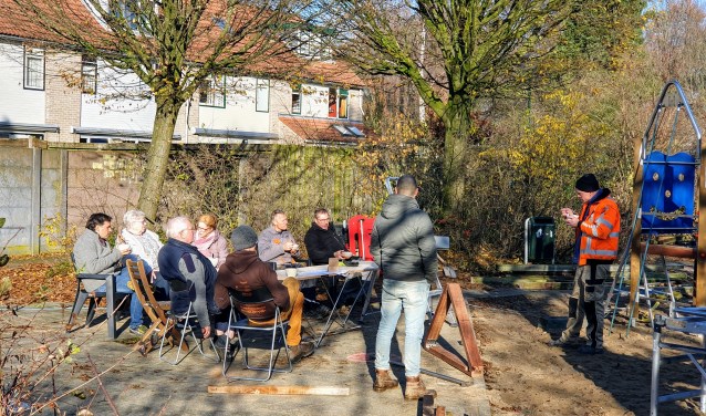 Bij het klussen was er veel ruimte voor gezelligheid.