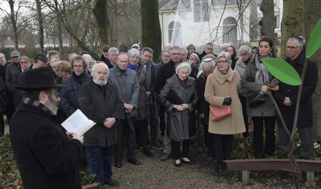 International Holocaust Memorial Day: Herdenking van het joodse werkkamp bij het Sarah-monument