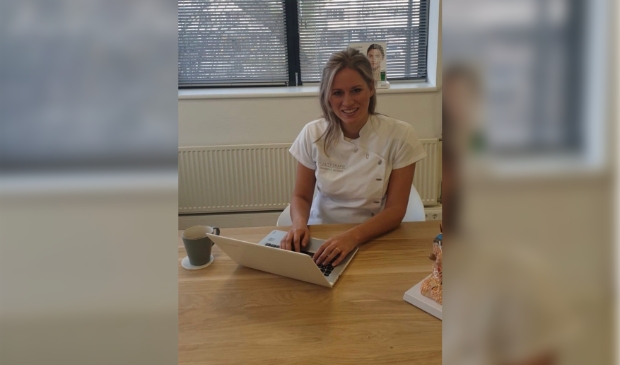 <p>,,Hoe eerder de therapie start, hoe sneller het herstel zal zijn", zegt Annemarijn van Dort. </p>