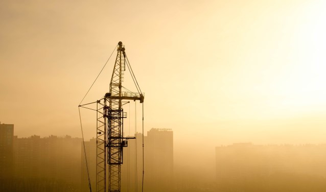 Smog in de lucht in de zomer.