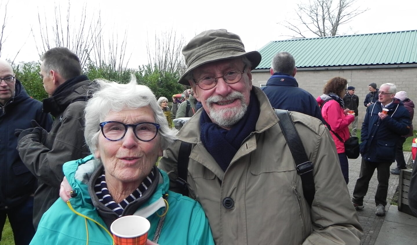 Dhr en mevr van Koert uit Odijk zijn 80 en 81 jaar oud en voltooiden de wandeltocht zonder problemen.