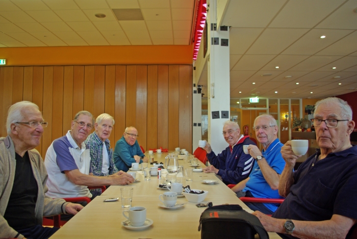 Na afloop aan de koffie