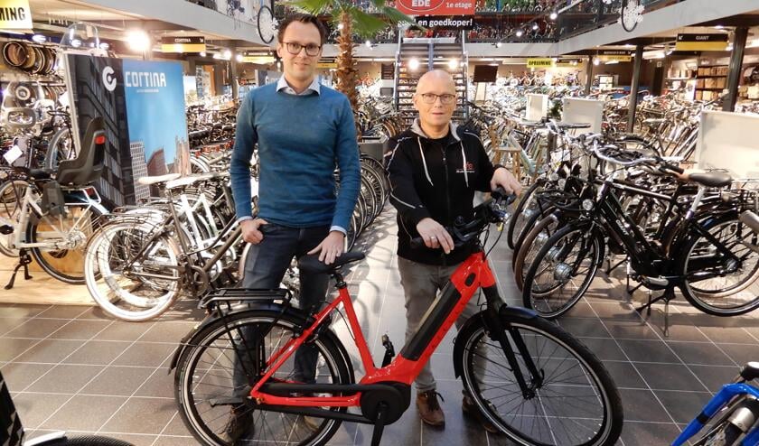 Bas van Daalen en Wim Veenendaal van Veda Bikes in Ede.