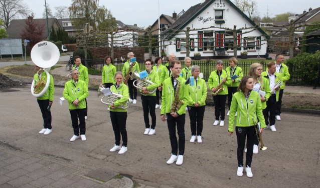 Vorig jaar werd de hele vereniging in nieuwe kleding gestoken.