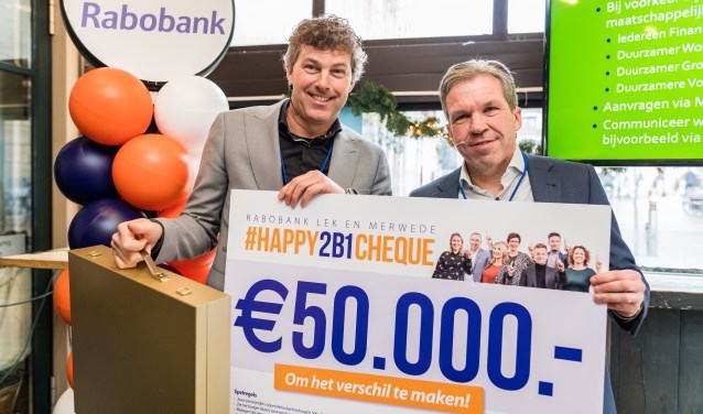 Per 1 januari gaan de Rabobanken Alblasserwaard Vijfheerenlanden en Merwestroom officieel verder als één bank, onder de naam Rabobank Lek en Merwede. Medewerkers kregen tijdens de feestelijke lancering een persoonlijk coöperatiebudget om maatschappelijke initiatieven te ondersteunen en betrokken te