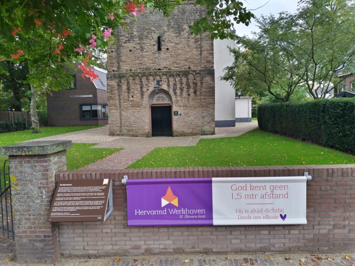 Informatiebord aan de kant van de Herenstraat