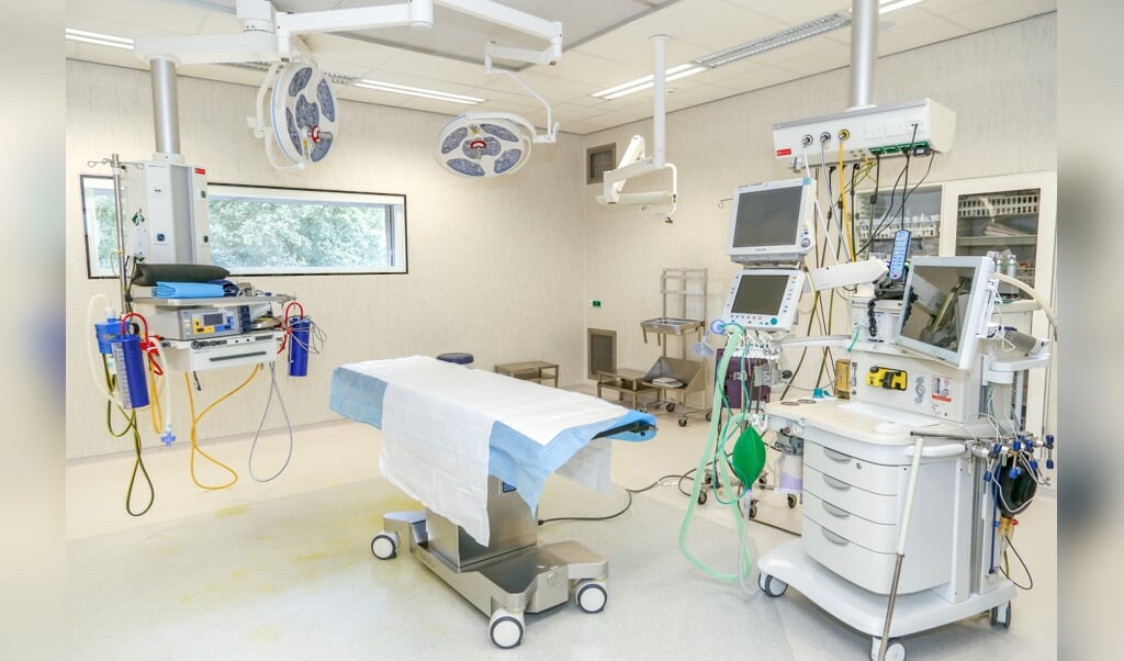 Vier van de tien operatiekamers in Meander Medisch Centrum worden voorlopig gesloten.