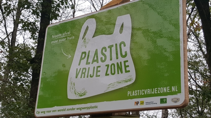De borden voor de PlasticVrije Zone