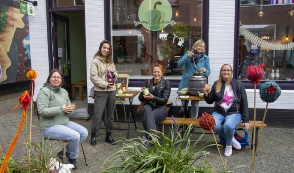 De No Waste Tour eindigde bij ‘Van Klaas', waar de liefde voor gezond en vers eten en duurzaamheid hoog in het vaandel staat.