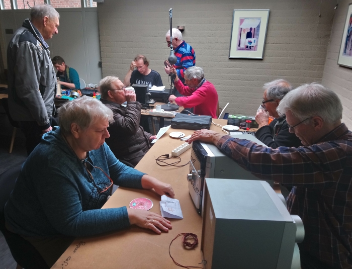 Reparateurs aan het werk.
